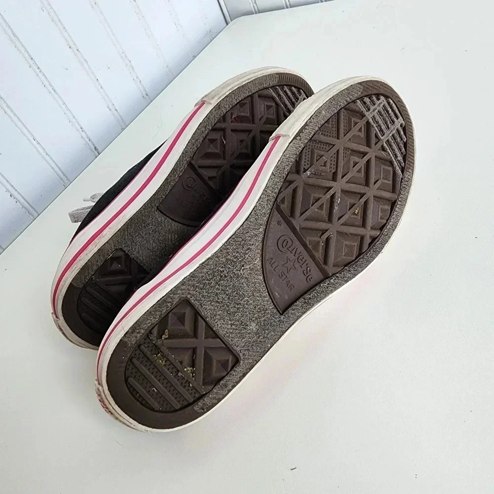 Converse Chuck Taylor All Star Youth US Size 2 Black Pink Sneaker Shoes 654365F